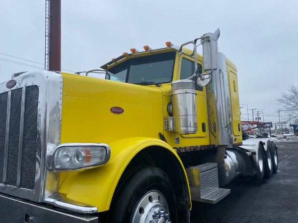 Used 2009 Peterbilt 388 Truck Tractor for sale Sold at Chicago Motor Cars in West Chicago IL 60185 6