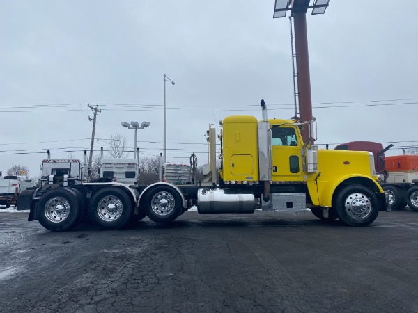 Used-2009-Peterbilt-388-Truck-Tractor