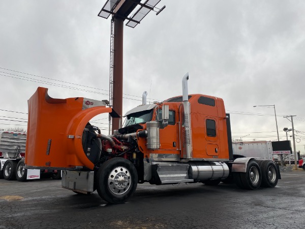 Used-2014-Kenworth-W900