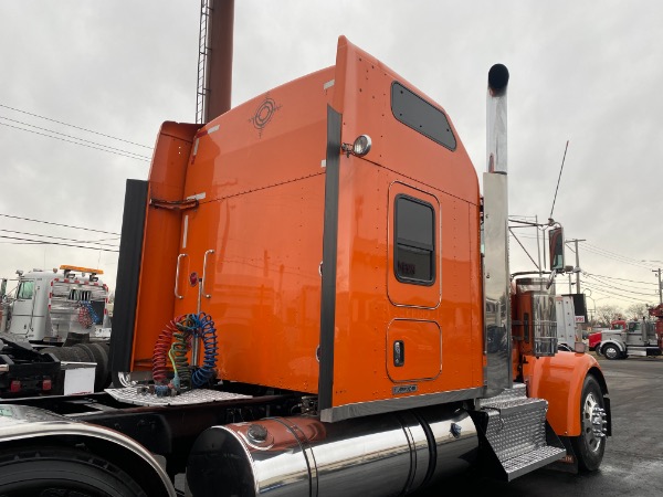 Used-2014-Kenworth-W900