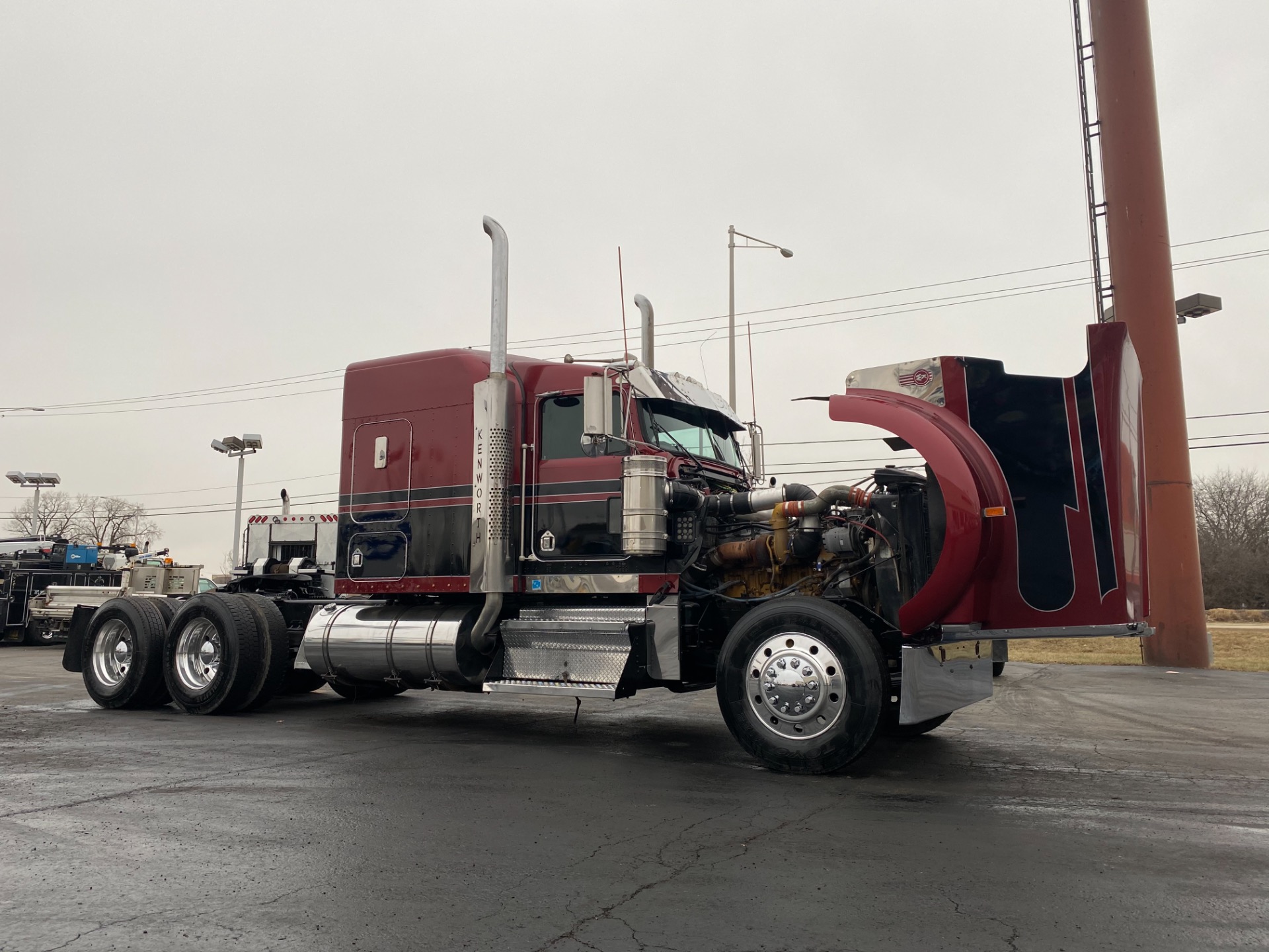 Used-2003-KENWORTH-W900