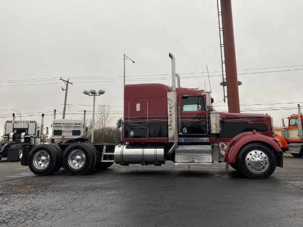 Used-2003-KENWORTH-W900