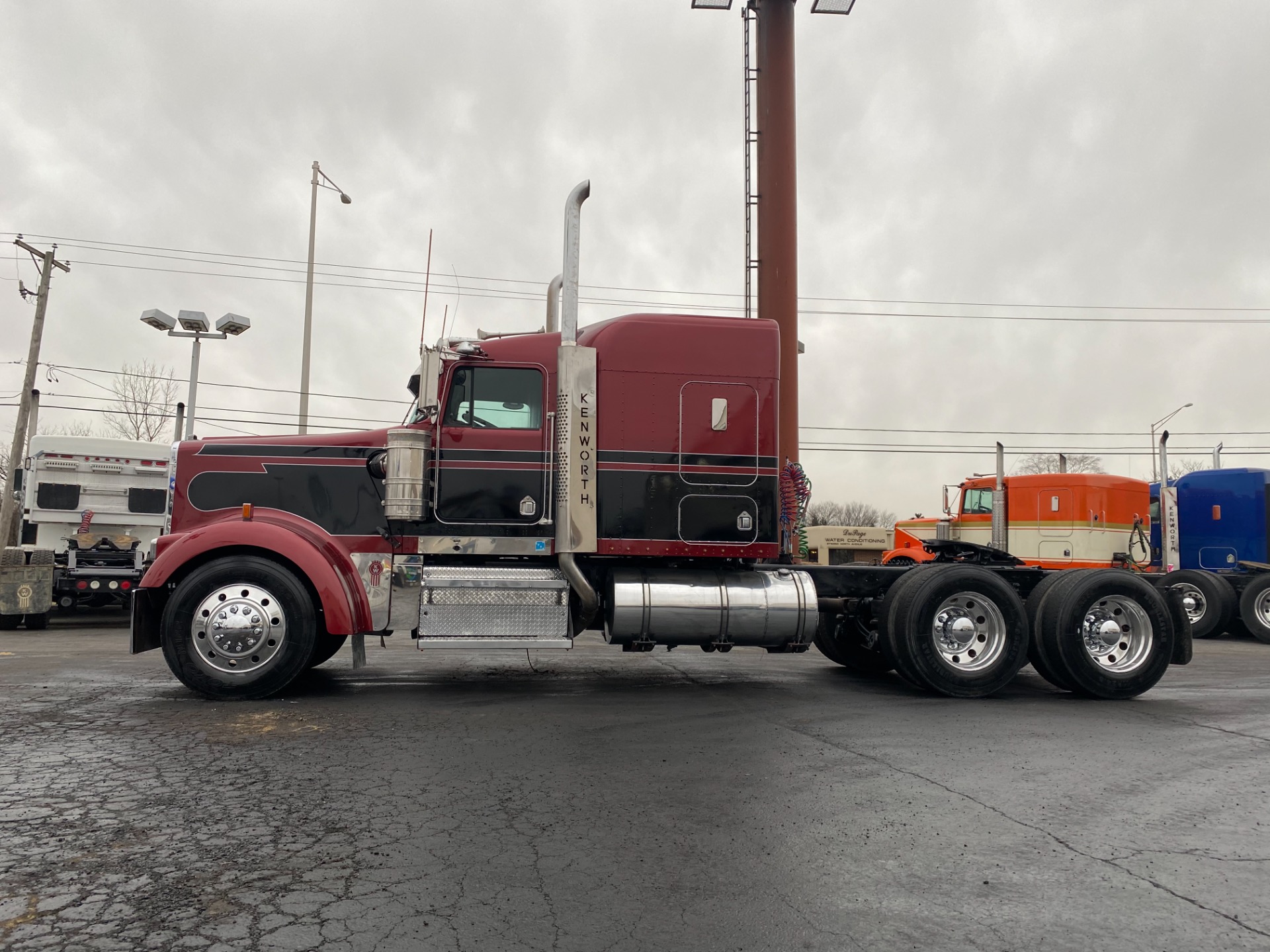 Used-2003-KENWORTH-W900