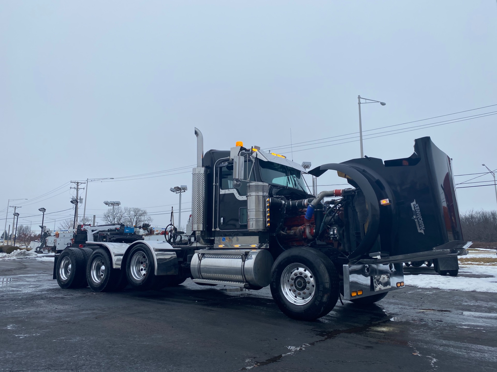 Used-2007-KENWORTH-W900