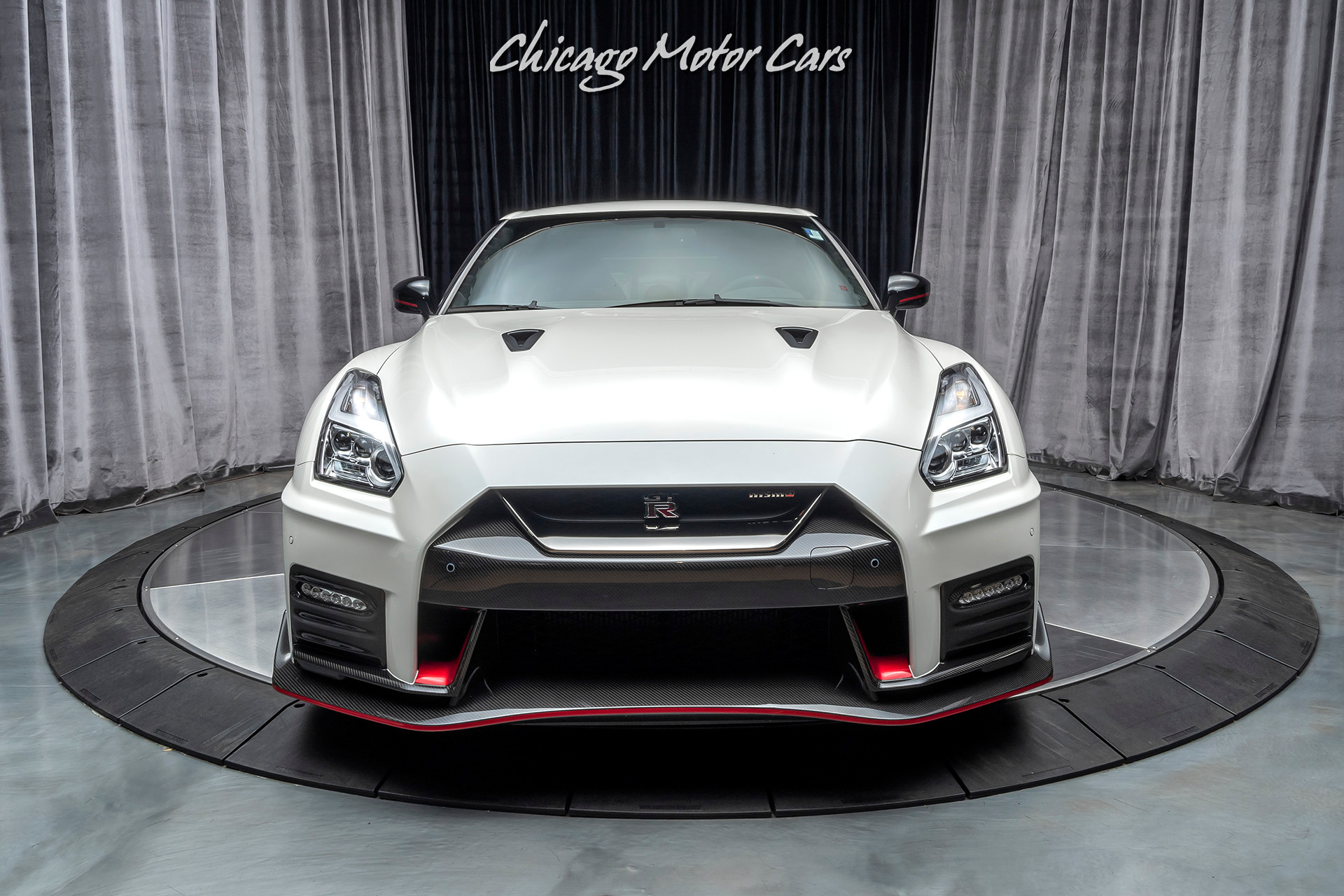 Used-2017-Nissan-GT-R-NISMO-Coupe-RARE-MODEL-CARBON-FIBER-LOADED