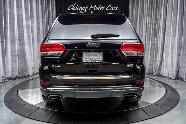 Used 2017 Jeep Grand Cherokee Summit 4X4 SUV MSRP $60K+ HEMI V8! REAR SEAT ENTERTAINMENT! for sale Sold at Chicago Motor Cars in West Chicago IL 60185 4