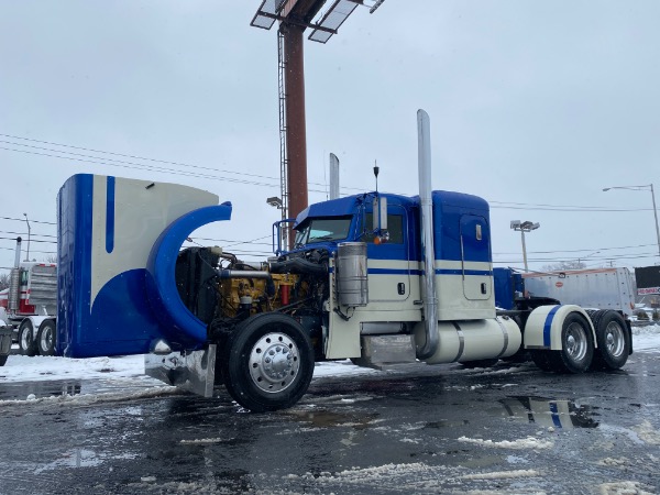 Used-2010-Peterbilt-389