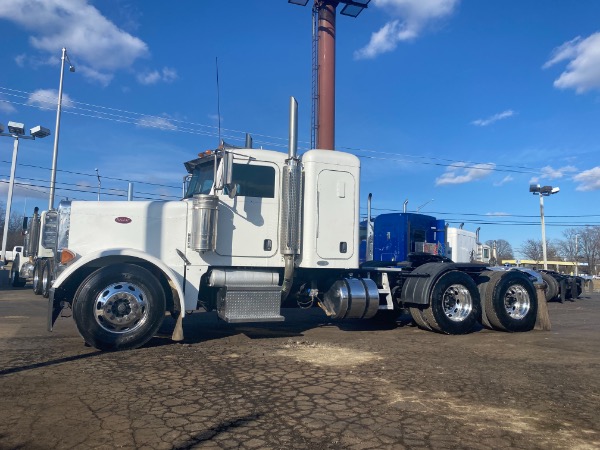 Used 2005 Peterbilt 379 Truck Tractor for sale Sold at Chicago Motor Cars in West Chicago IL 60185 2