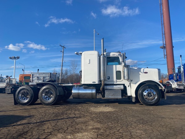 Used 2005 Peterbilt 379 Truck Tractor for sale Sold at Chicago Motor Cars in West Chicago IL 60185 5