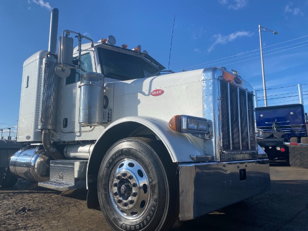 Used-2005-Peterbilt-379-Truck-Tractor