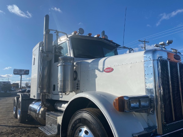 Used-2005-Peterbilt-379-Truck-Tractor