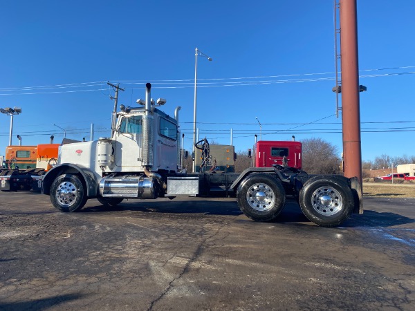 Used 2001 Peterbilt 379 Truck Tractor for sale Sold at Chicago Motor Cars in West Chicago IL 60185 3