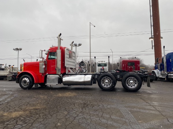 Used 2007 Peterbilt 379 Day Cab - CAT C-15 - SUPER CLEAN! for sale Sold at Chicago Motor Cars in West Chicago IL 60185 3