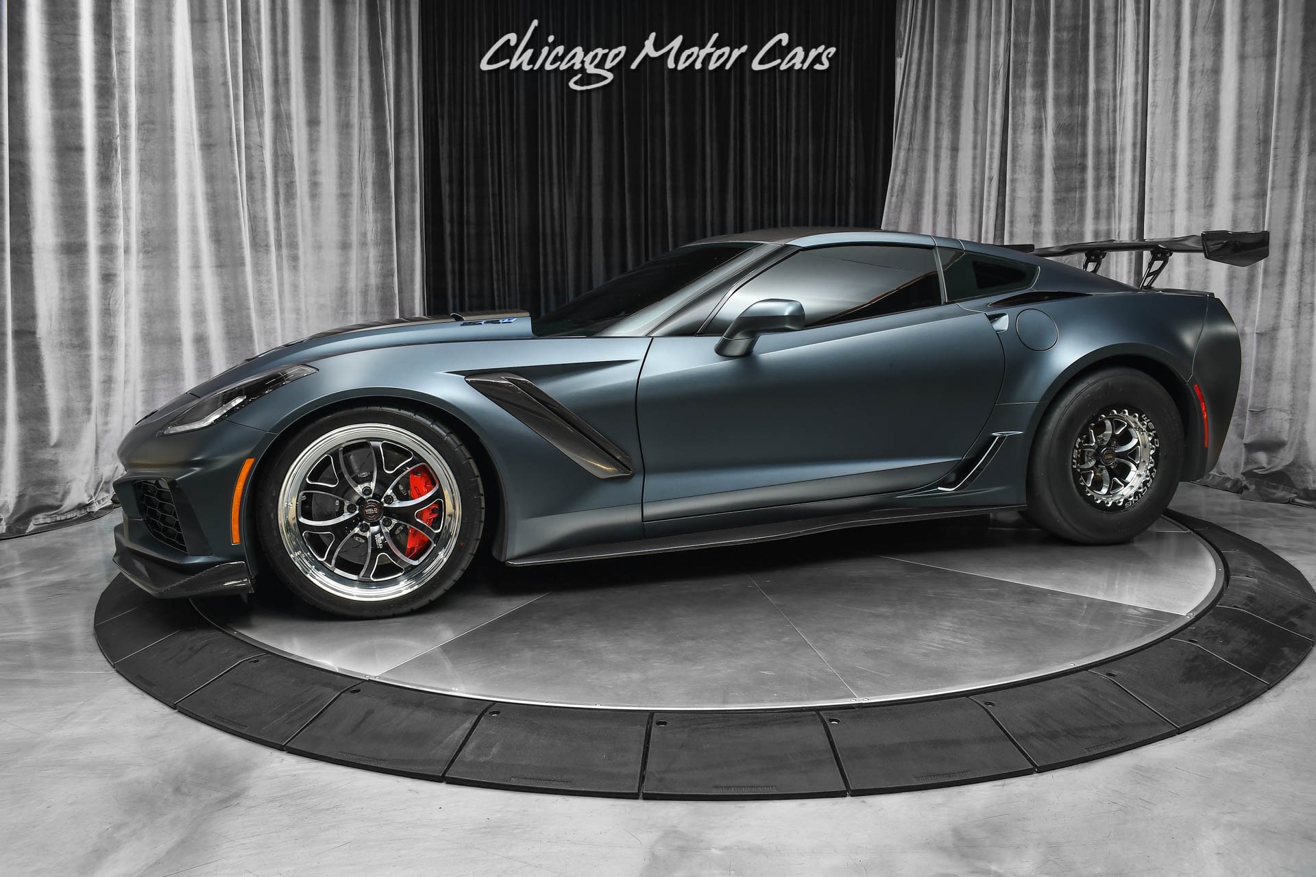 Used-2019-Chevrolet-Corvette-ZR1-Coupe-1250HP-LOW-MILES-TASTEFULLY-UPGRADED