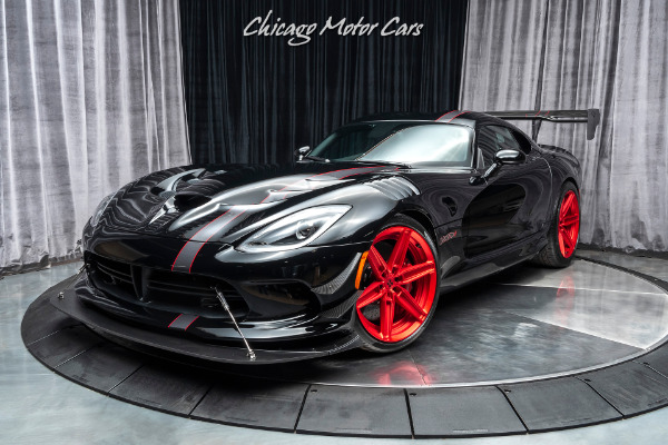 Used 2017 Dodge Viper ACR Vooodoo II Edition Coupe RARE 1 of 31 Built! for sale Sold at Chicago Motor Cars in West Chicago IL 60185 2