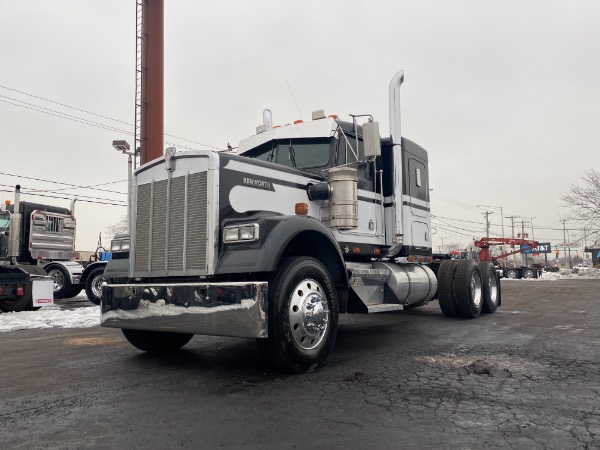 Used 1996 KENWORTH W900 for sale Sold at Chicago Motor Cars in West Chicago IL 60185 6