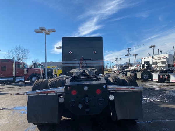 Used-2004-PETERBILT-379