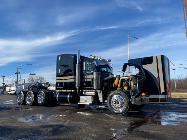 Used-2004-PETERBILT-379