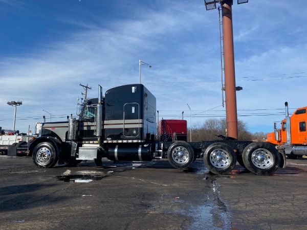 Used 2004 PETERBILT 379 for sale Sold at Chicago Motor Cars in West Chicago IL 60185 3
