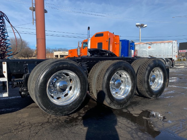 Used-2004-PETERBILT-379