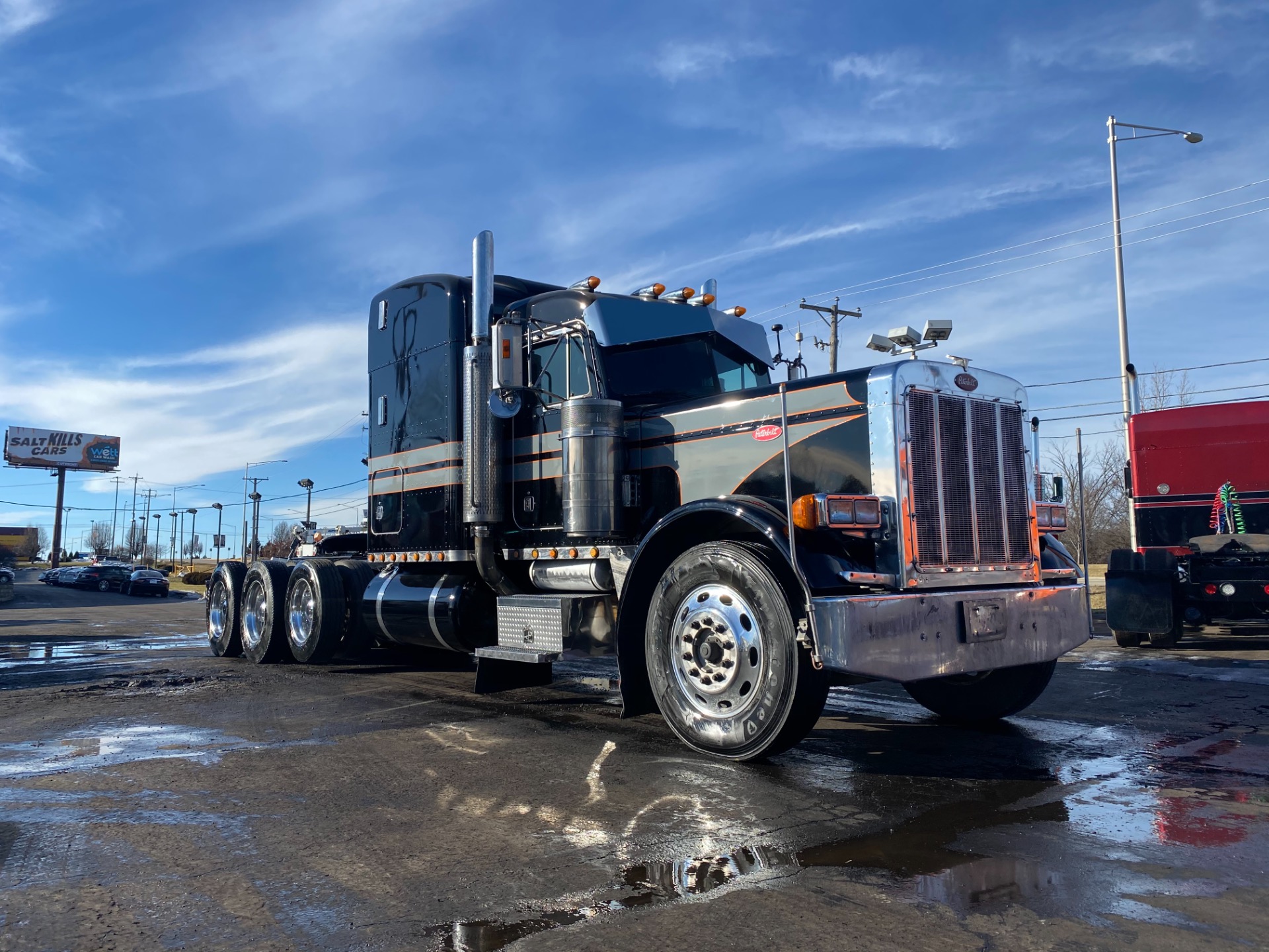 Used-2004-PETERBILT-379