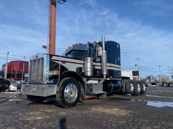 Used-2004-PETERBILT-379