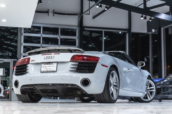 Used-2014-Audi-R8-42L-quattro-Spyder-ORIGINAL-MSRP-154K-DIAMOND-STITCHED-INTERIOR