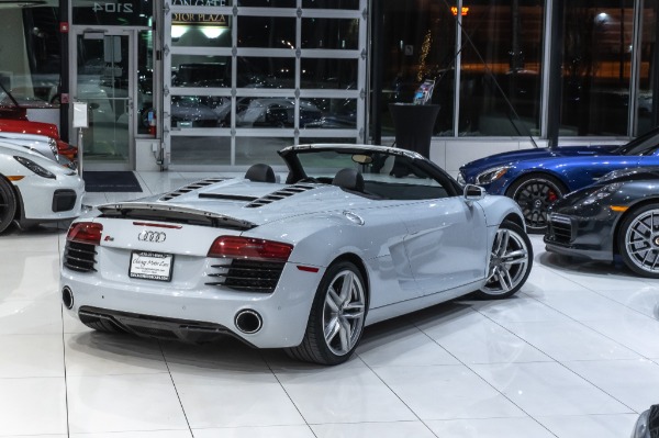 Used-2014-Audi-R8-42L-quattro-Spyder-ORIGINAL-MSRP-154K-DIAMOND-STITCHED-INTERIOR