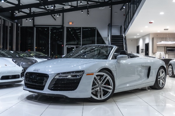Used 2014 Audi R8 4.2L quattro Spyder ORIGINAL MSRP $154K+ DIAMOND STITCHED INTERIOR for sale Sold at Chicago Motor Cars in West Chicago IL 60185 2