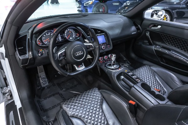 Used-2014-Audi-R8-42L-quattro-Spyder-ORIGINAL-MSRP-154K-DIAMOND-STITCHED-INTERIOR