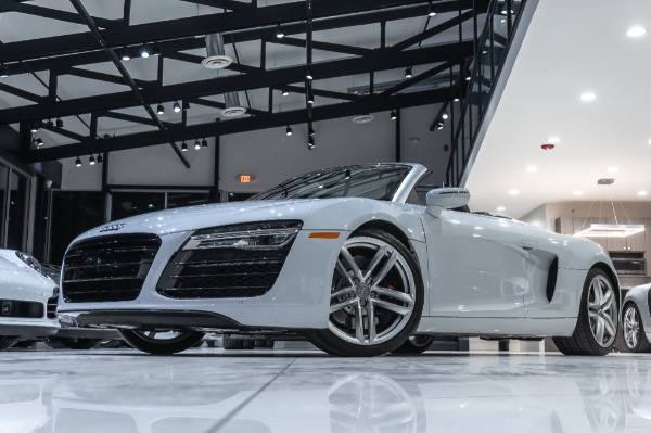 Used-2014-Audi-R8-42L-quattro-Spyder-ORIGINAL-MSRP-154K-DIAMOND-STITCHED-INTERIOR