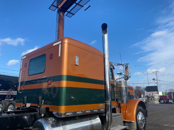 Used-2008-PETERBILT-389