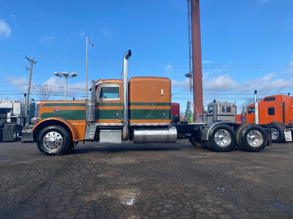 Used-2008-PETERBILT-389