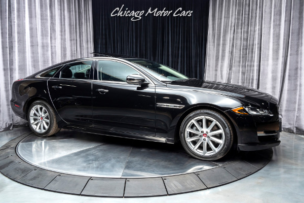 Used 2016 Jaguar XJ R-Sport for sale Sold at Chicago Motor Cars in West Chicago IL 60185 6