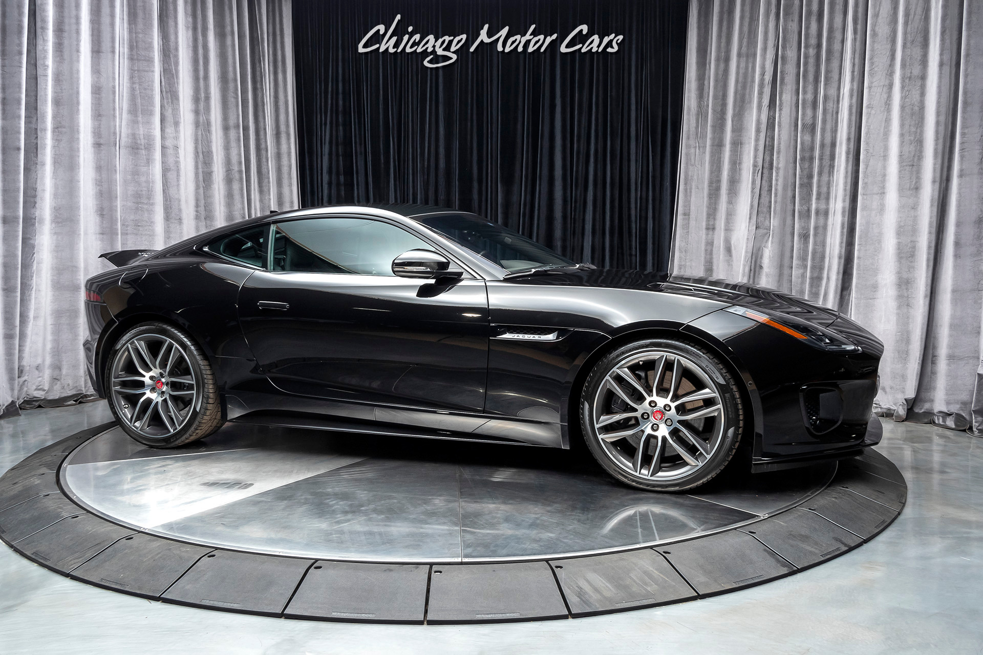 Used-2018-Jaguar-F-TYPE-R-Dynamic-Supercharged-AWD---ONLY-2K-MILES