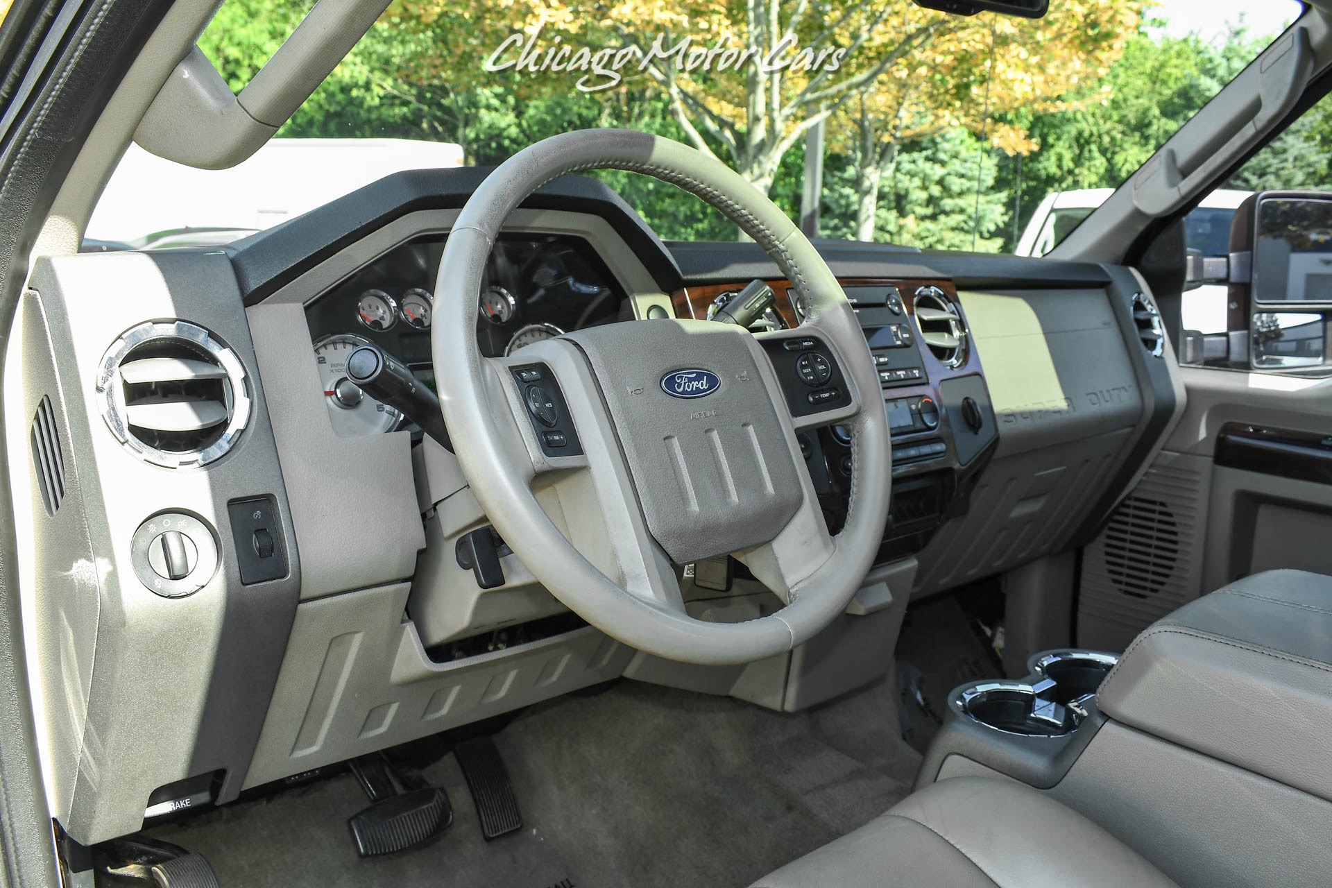 Used-2008-Ford-F350-Super-Duty-Lariat-Tow-Command-System-Diesel-V8-Engine-Heated-Captains-Chairs