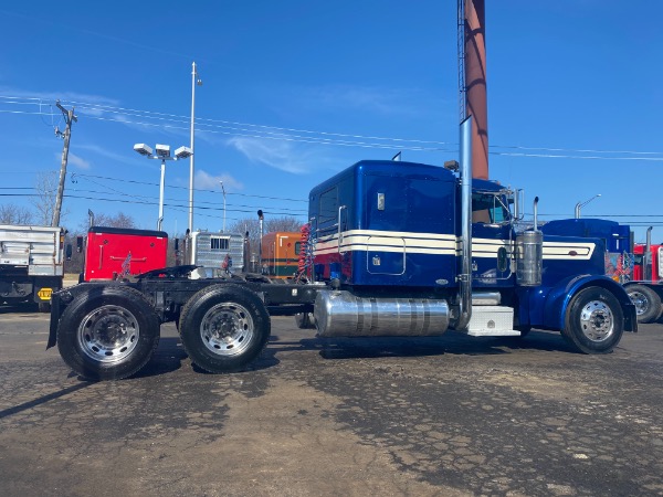 Used 2004 Peterbilt 379 SLEEPER Cat C15 - 550 Horsepower - 13 Speed Manual for sale Sold at Chicago Motor Cars in West Chicago IL 60185 4
