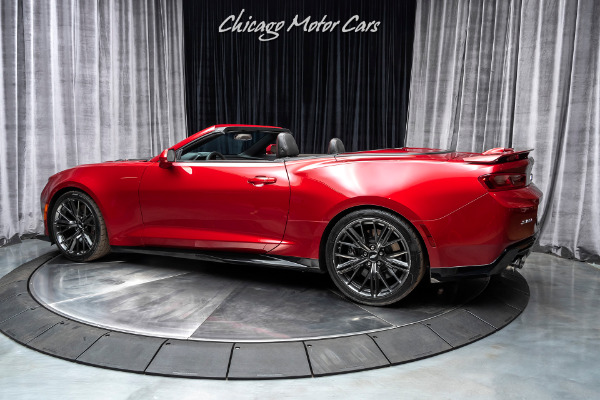 Used 2018 Chevrolet Camaro ZL1 Convertible 10 SPEED AUTOMATIC-NAV-CARBON FIBER for sale Sold at Chicago Motor Cars in West Chicago IL 60185 3