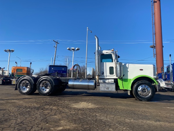 Used-2008-PETERBILT-389