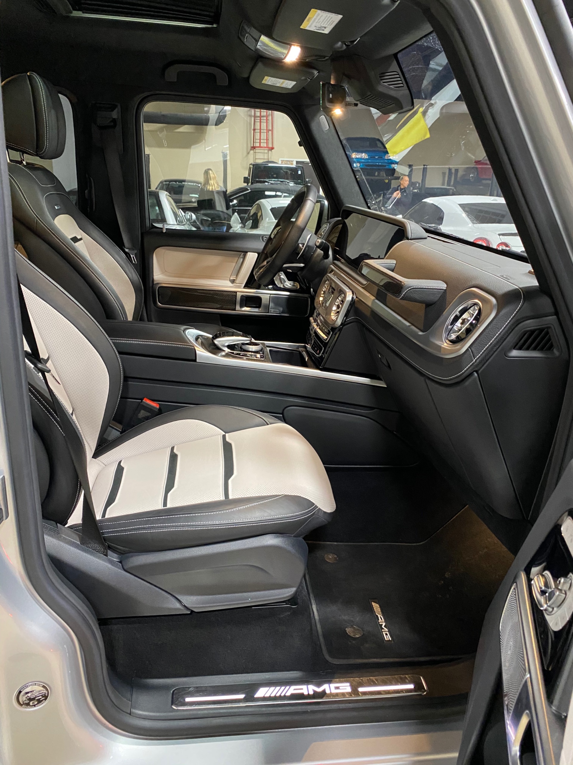 Used-2019-Mercedes-Benz-G-Class-G63-AMG-4-Matic-SUV-ONLY-5700-MILES-ELEGANT-COLOR-COMBINATION