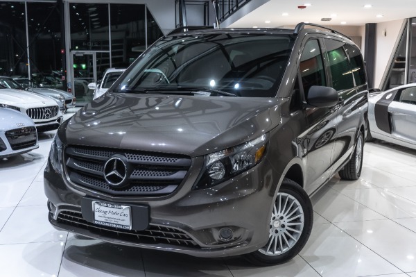 Used 2017 Mercedes-Benz Metris 8-Passenger Mini-Van ELECTRIC DOOR! NAVIGATION! for sale Sold at Chicago Motor Cars in West Chicago IL 60185 4