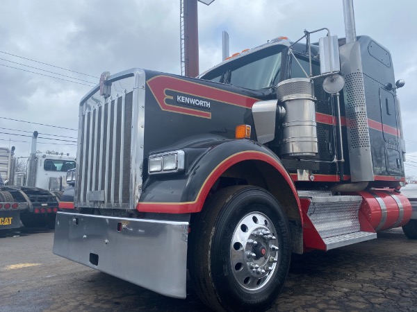 Used-2013-KENWORTH-W900-Sleeper-Cab---Cummins-ISX