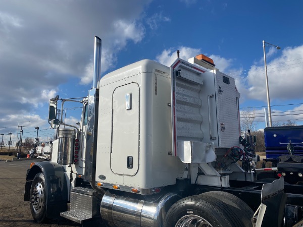 Used-2005-PETERBILT-379