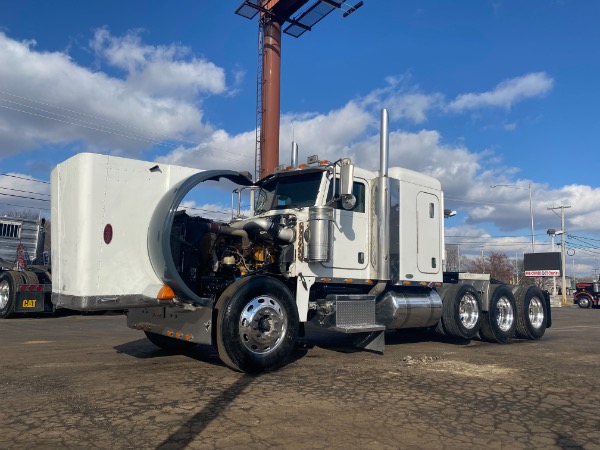 Used-2005-PETERBILT-379