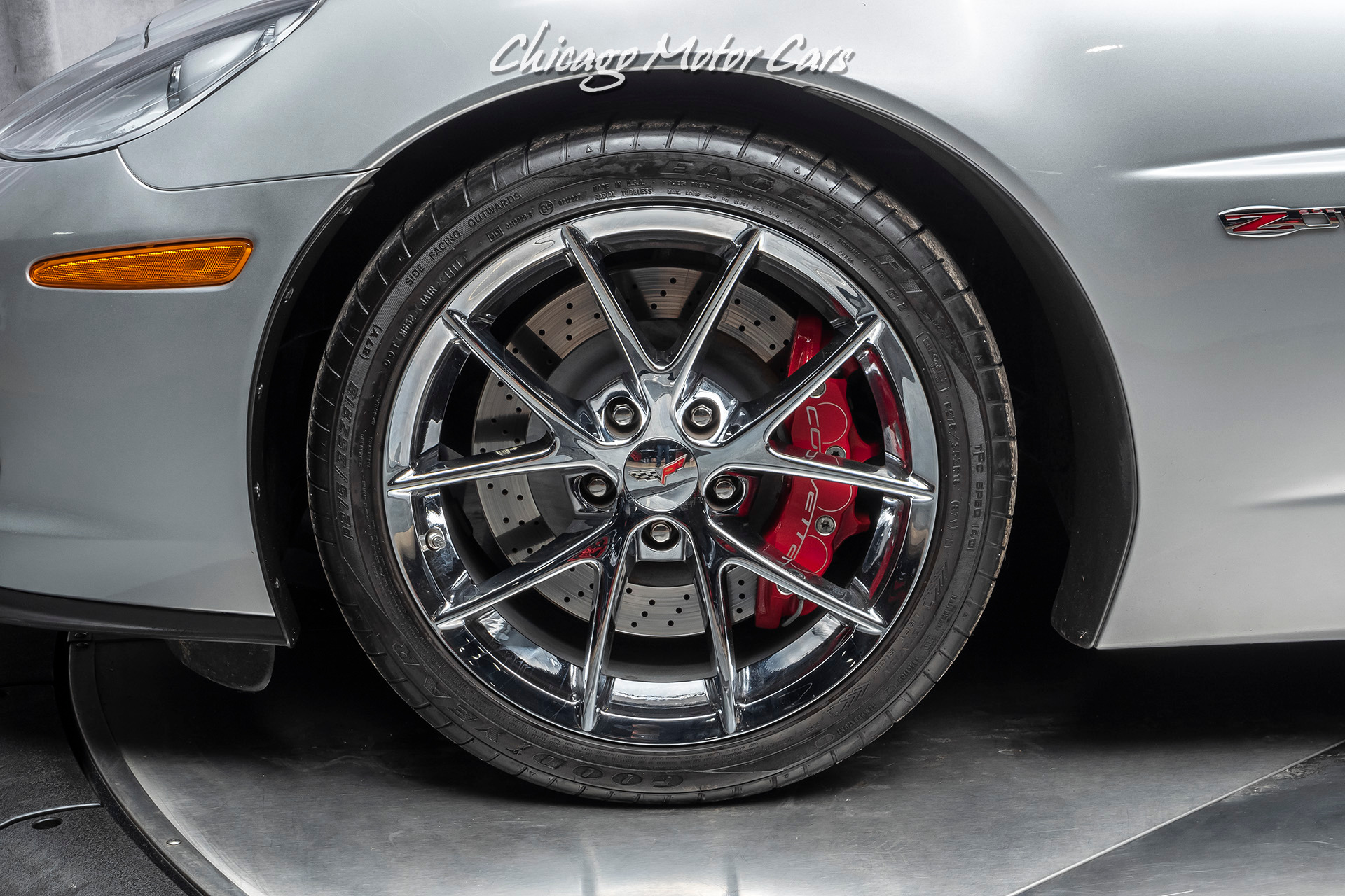 Used-2012-Chevrolet-Corvette-Z06-1LZ-Coupe-6-SPEED-MANUAL-SPIDER-DESIGN-Z06-CHROME-WHEELS