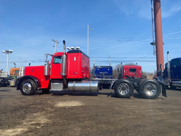 Used 2008 Peterbilt 389 for sale Sold at Chicago Motor Cars in West Chicago IL 60185 3