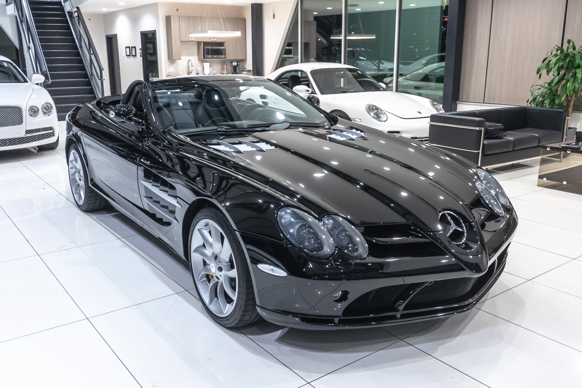 Used-2008-Mercedes-Benz-SLR-McLaren-Roadster-MSRP-500K-EXTREMELY-RARE-RECENTLY-SERVICED