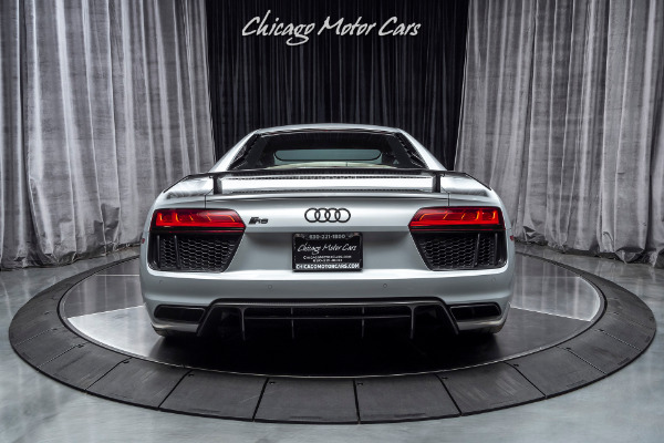 Used 2017 Audi R8 5.2 quattro V10 Plus MSRP $202k+ Carbon Fiber LOADED for sale Sold at Chicago Motor Cars in West Chicago IL 60185 4