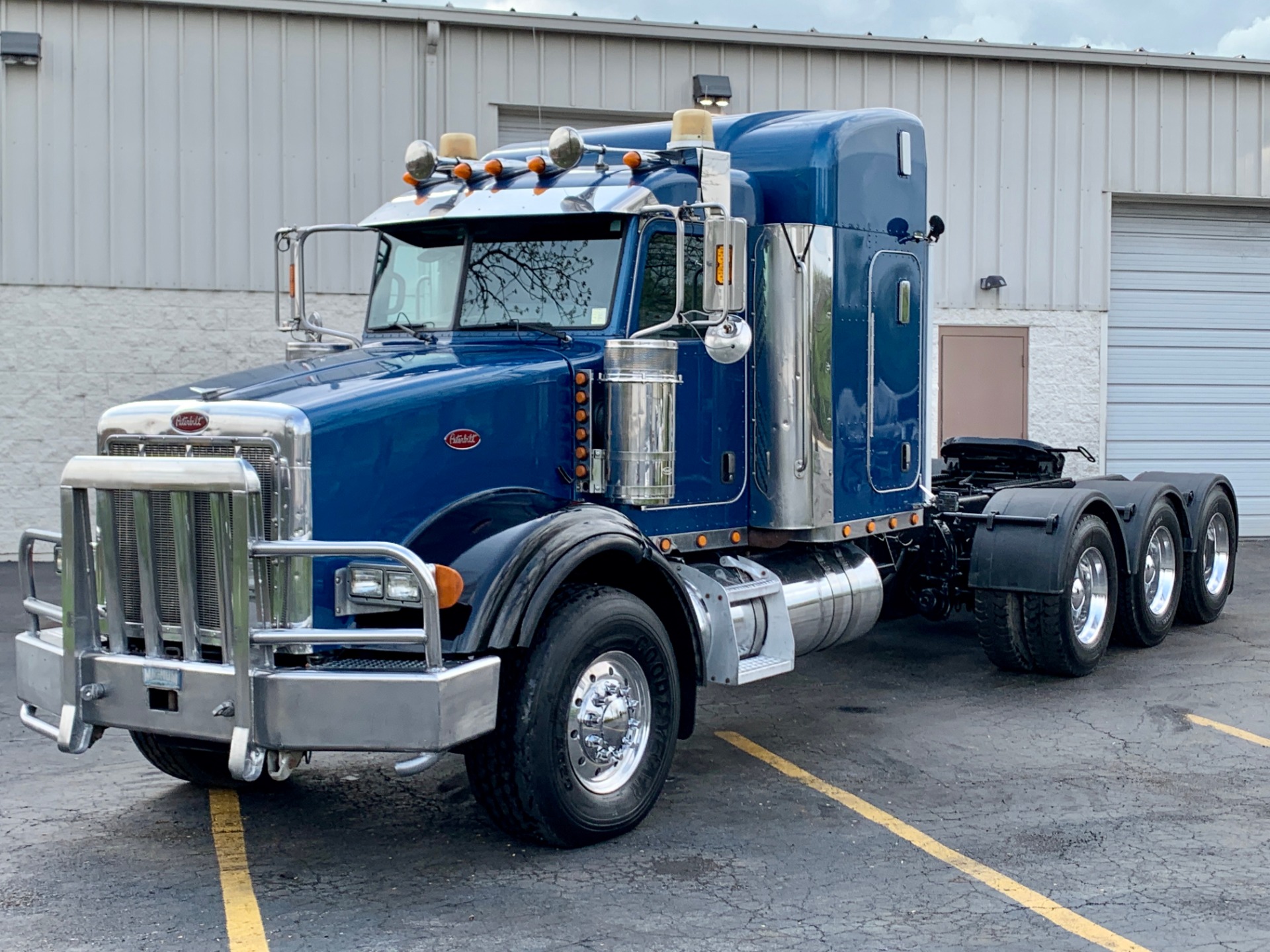 Used-2007-Peterbilt-378-Sleeper-Cab---Cummins-ISX---Tri-Axle