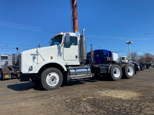 Used 2006 KENWORTH T800 Day Cab - CAT C15 for sale Sold at Chicago Motor Cars in West Chicago IL 60185 2